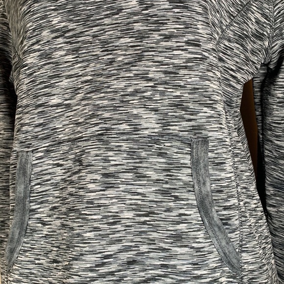 Tangerine Women's Grey White Pullover Hoodie - High Low Hem - XL - Picture 4 of 13
